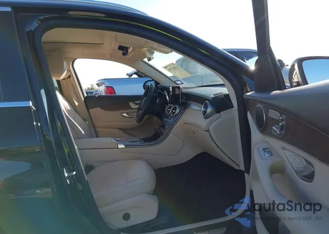 2020 Mercedes-Benz Glc 300 from USA, damaged, VIN W1N0G8DB3LF768054